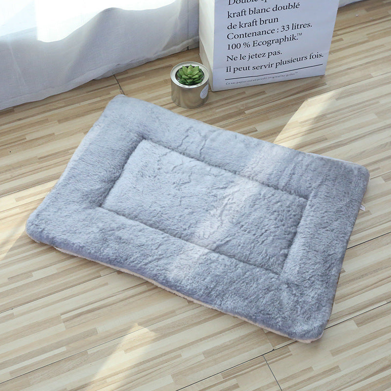 Thick Fleece Pet Mat for Cats and Dogs - Light Grey